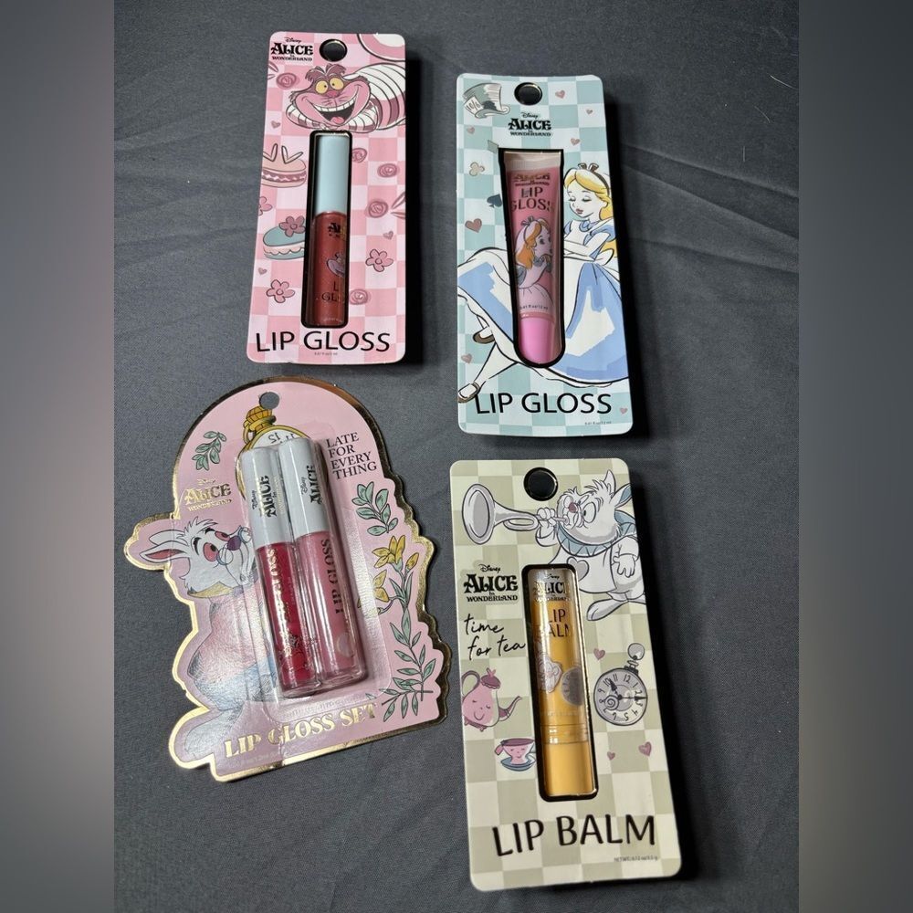 4 New Alice in Wonderland Beauty Bundle NWT